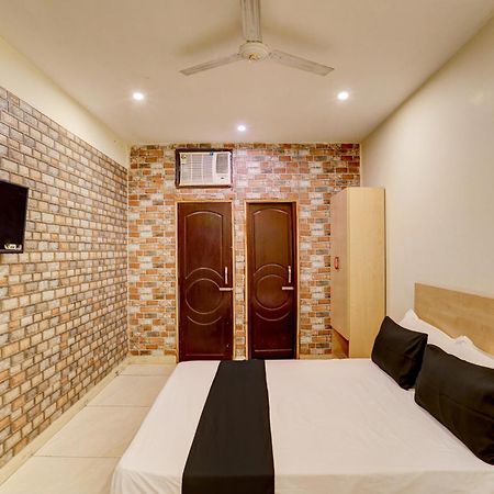 Hotel O Blue Vibes Meerut Buitenkant foto